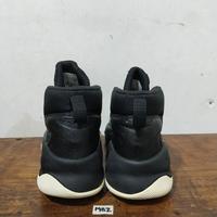 Gambar sepatu basket second ori adidas neo streetfire size 41⅓ dari TERMINAL SEPATU BOGOR_NEW undefined 3 Tokopedia