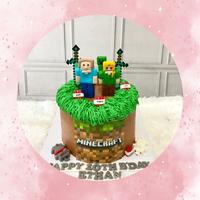 Gambar custom kue ulangtahun minecraft - 15cm, fondant  dari ncc.cakeshop undefined 3 Tokopedia
