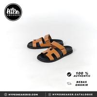 Gambar Sandal HERMES CHYPRE BLACK BROWN GOLD SANDAL 100% ORIGINAL - 43 dari HYPESNEAKER.IDN undefined 1 Tokopedia