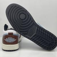 Gambar AIR JORDAN 1 LOW SE WHITE BLUE MOCHA BROWN SIZE 47 48 SEPATU SNEAKERS CASUAL JALAN UKURAN BESAR BIG RAKSASA JUMBO ORIGINAL - 47.5 (31cm) dari KAKIGEDE undefined 3 Tokopedia