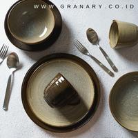 Gambar Hapita CLARA Artisan Grey TERRA IRREGULAR OVAL Platter LARGE 25 x 16 cm dari Cosicasa Living undefined 5 Tokopedia