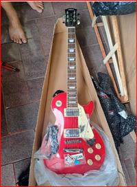 Gambar Gitar Listrik Les Paul Model - Putih, lengkap dari hajar shoo undefined 3 Tokopedia