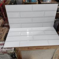 Gambar KIA keramik dinding bata iglo white 30*60 dari mulia makmur abadi undefined 1 Tokopedia