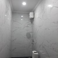Gambar Tukang Pasang Granit Rumah Residence, Kontraktor Bangun Rumah dari Adidaya Deluxe Interior_NEW undefined 1 Tokopedia