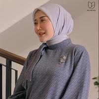 Gambar Alunicorn - Rona Square - Hijab Segi Empat - Plum dari Alunicorn undefined 3 Tokopedia
