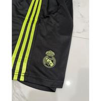 Gambar SOLUSI CELANA REAL MADRID 3RD 222 223 CELANA CELANA BOLA FUTSAL CELANA - L dari Delimmart undefined 1 Tokopedia