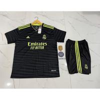 Gambar SOLUSI CELANA REAL MADRID 3RD 222 223 CELANA CELANA BOLA FUTSAL CELANA - L dari Delimmart undefined 5 Tokopedia