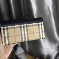 Gambar Dompet wanita burberry original dari Moody Maven undefined 2 Tokopedia