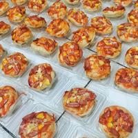 Gambar Mini Pizza Roti Pizza 2000an dari DAPUR KENZIE undefined 2 Tokopedia