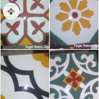 Gambar Tegel Ubin Keramik Vintage Motif Etnik - Bola prapat dari Tegel Retro Jepara undefined 1 Tokopedia