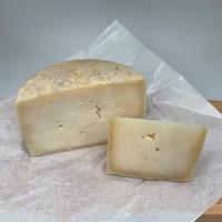 Gambar Goat Cheddar Cheese - Keju Cheddar Kambing - Bhumi Nararaya dari Bhumi Nararya Shop undefined 2 Tokopedia