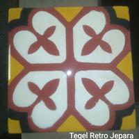Gambar Tegel Ubin Keramik Vintage Motif Etnik - Bola prapat dari Tegel Retro Jepara undefined 3 Tokopedia