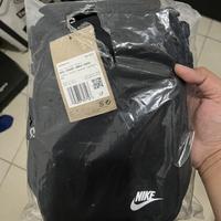 Gambar nike crossbody bag original dari Jastip Mhrani undefined 1 Tokopedia