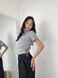 Gambar JESSY Baju Atasan Wanita - Crop Top Basic Lingkar Samping - Kaos Rib Polos - Knit Top Tali Serut - Atasan Casual Wanita - Atasan Crop Rajut Serut Samping - Maroon, All Size dari Lolabae Official Shop undefined 3 Tokopedia