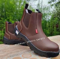 Gambar Sepatu Safety Slip On Elastis UJung Besi Kulit Buatan Terbaik Kerja Pabrik Proyek Pom - Hitam, 37 dari pembuatsepatusafety undefined 4 Tokopedia