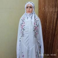 Gambar mukena terusan dewasa lajuran dewasa bordir Daun katun mikro - Merah dari AlghifariMukena undefined 5 Tokopedia