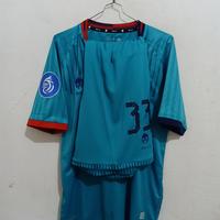 Gambar Jersey Persita Tangerang 3rd Third Liga 1 2023 Original Matchworn Sin Yeong MILLS dari jegersports undefined 4 Tokopedia
