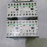 Gambar kontaktor mini lc1k09 220volt dari khusus gosend di tunggu depan masjid besar pasar loak undefined 3 Tokopedia