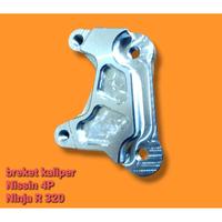 Gambar Breket Bracket Kaliper Rc3 Nissin Samurai 4P Pot Kawasaki Ninja R RR SS 300 320 mm - RR 300mm dari Double M Motoparts undefined 3 Tokopedia