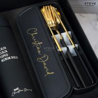 Gambar Gift Set Premium A Tumbler LED Cuttlery Set Custom Nama / Logo Botol Minum Stainless Steel Alat Makan Set Premium Souvenir Hadiah Promosi Steve Handmade - Coklat, Print Warna dari Steve Handmade undefined 5 Tokopedia