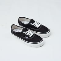 Gambar Sepatu Vans Authentic 44Dx Anaheim Black white Original - 39 dari GOLDSTEP SNEAKERS AND APPAREL undefined 1 Tokopedia
