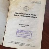 Gambar Buku pelajaran - PENDIDIKAN PANCASILA DAN KEWARGANEGARAAN untuk SD kelas 2 tahun 1995 dari buya gallery antik 2 undefined 2 Tokopedia