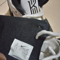 Gambar Sepatu Basket NIKE KYRIE 6 TEAM B/W OREO Second Brand Original Size 44 dari Kay-Kha-Shop undefined 5 Tokopedia