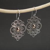 Gambar Anting kombinasi emas 18k perak 925 bun bali dari kubu silver jewelry undefined 2 Tokopedia