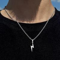 Gambar Bolt Kalung Bentuk Petir Warna Putih Kuning Hitam Bahan titanium steel Gaya Hip hop Untuk Wanita Pria Unisex - TnT, Black dari Lapak Musiman undefined 5 Tokopedia