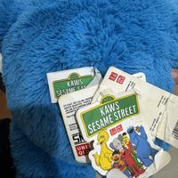 Gambar KAWS X SESAME STREET UNIQLO BONEKA COOKIE dari shopattutu undefined 3 Tokopedia