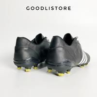 Gambar sepatu bola adidas kulit asli merah sudah terjahit keliling - makassar - Hitam, 43 dari Serbakulitasli.goodlistore undefined 3 Tokopedia