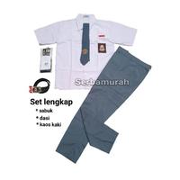 Gambar Setelan Seragam Sekolah SMA Laki Laki Baju Seragam SMA Putih Abu - Kelas 1 15/27 dari Gudang Outfit Store1 undefined 2 Tokopedia
