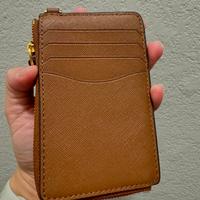 Gambar Emerson Card Case Zip Moose Leather Safiano dari Kristanti Branded undefined 2 Tokopedia