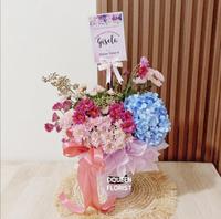 Gambar Dqueen Florist - Bunga Box Fresh Flowers Bebi Gift Premium Ucapan dari dqueenflorist undefined 3 Tokopedia