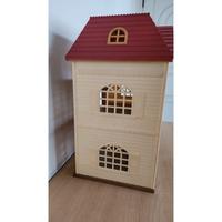 Gambar Original! Sylvanian Families Cedar Terrace (Pre-loved and no box) dari Mickey&#39;s Preloved undefined 3 Tokopedia