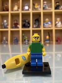 Gambar mainan anak bricks minifigure kostum pisang banana man dari Brick Dance undefined 2 Tokopedia