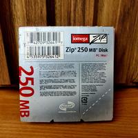 Gambar Iomega zip drive 250MB New dari DSERVER.INDONESIA undefined 2 Tokopedia