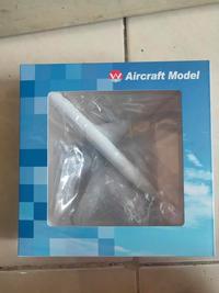 Gambar Diecast Pesawat Saudi Arabian Miniatur Pajangan Besar Full Besi Ada Roda dari Genesys Toys undefined 3 Tokopedia