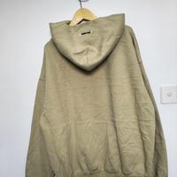 Gambar Hoodie essentials FOG second dari Rahinastore undefined 2 Tokopedia