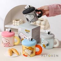 Gambar Cangkir Keramik Gambar Kartun Snoopy Ceramic Mug Dengan Tutup - Merah Muda dari Elixora.id undefined 2 Tokopedia