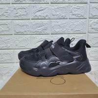 Gambar Sepatu Diadora Henderson Jr Full Black man dari maroonfiv5 store undefined 1 Tokopedia