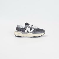 Gambar Sepatu New balance 5740 Grey BNIB - Grey, 39 dari ac-shoes undefined 4 Tokopedia