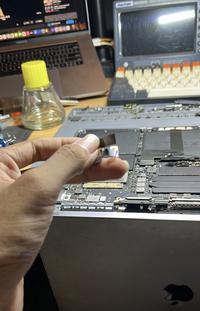 Gambar Service LCD FlexGate & camera MacBook Pro A1708 A1706 A1707 dari MacExpress undefined 5 Tokopedia