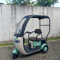 Gambar Sepeda Listrik Solos Type L-T60 ( Roda 3 ) - Design Futuristik - Biru dari Solos Gombong undefined 5 Tokopedia