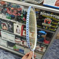 Gambar Yonex Astrox 70 White Second Raket Badminton dari TOKO BOSMINTON undefined 2 Tokopedia