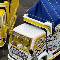 Gambar PROMO MURAH MINIATUR TRUK OLENG KAYU FULL VARIASI LAMPU BONUS TERPAL BISA COD TERLARIS dari damarmulan77 undefined 3 Tokopedia