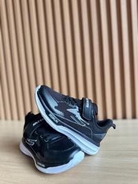 Gambar SEPATU ANAK SEKOLAH PAUD SD TK SKECHERS GO RUN HITAM PUTIH PREMIUM - 26 dari TOKO NADHIF Q.R undefined 5 Tokopedia