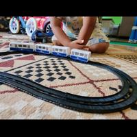 Gambar mainan kereta api cepat kereta MRT LRT Indonesia Jakarta train RKC - Merah dari Victory Sagala undefined 4 Tokopedia