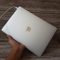 Gambar Apple Macbook air 2019 MVFM2 MVFH2 Core i5 1.6Ghz 13inch 128GB - RAM16 SSD256GB dari Laptop it Up undefined 3 Tokopedia