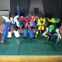 Gambar Happy Meal Transformers Robots in Disguise 2015 Optimus Prime Bumblebee Strongarm Grimlock dari Pennyfinder Shop undefined 1 Tokopedia